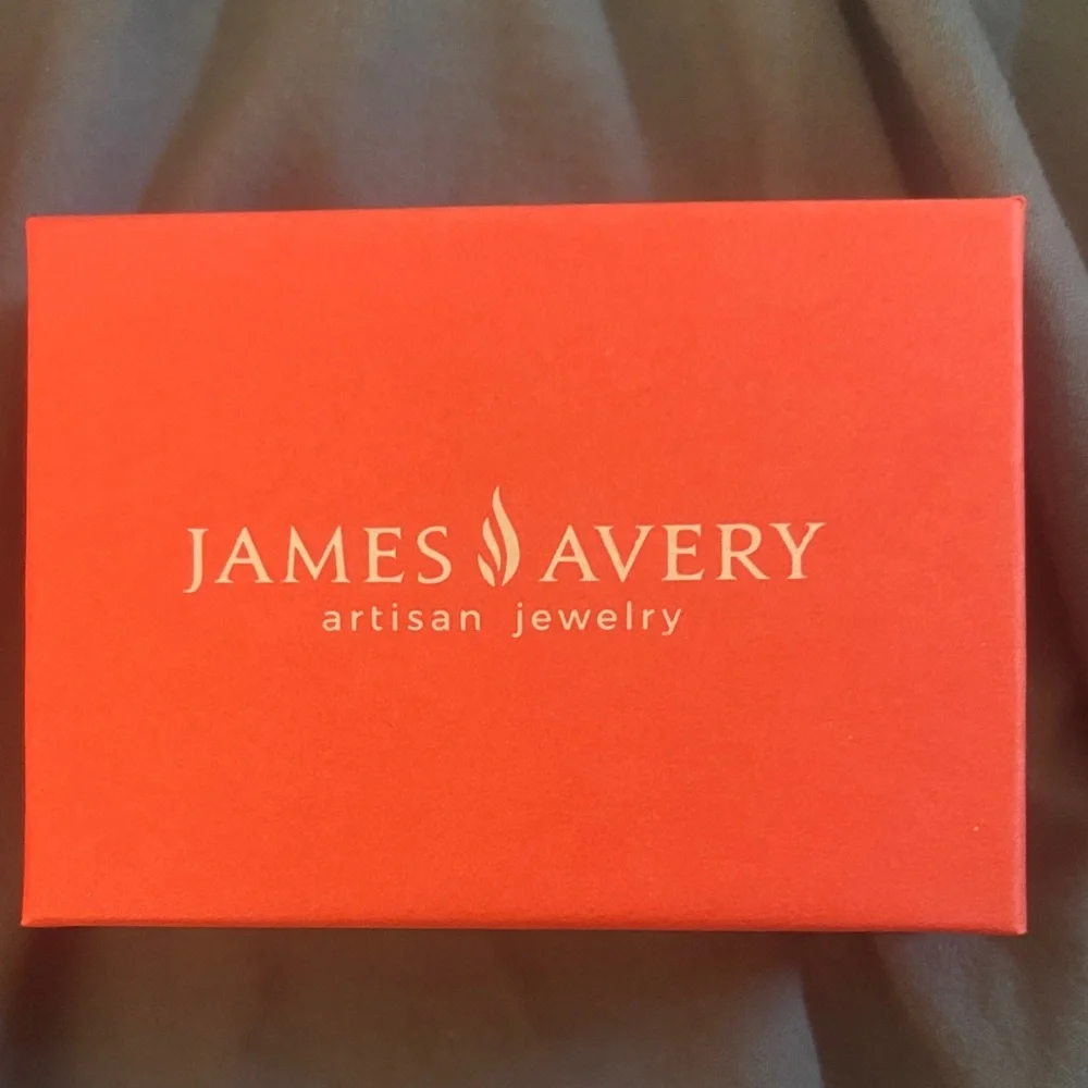 Jewelry James Avery retired XOXO sterling silver charm xoxo with box and bag - Picture 2 of 8